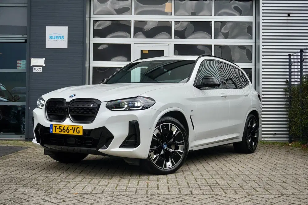 BMW iX3 High Exe. 80 kWh uit 2023