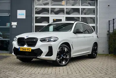 BMW iX3 High Exe. 80 kWh uit 2023