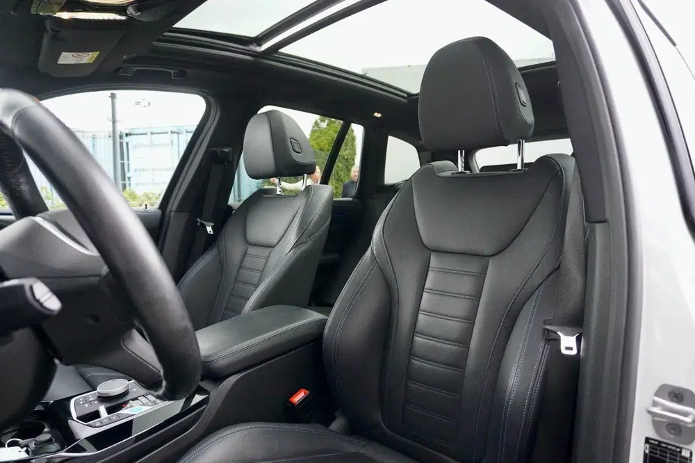 BMW iX3 High Exe. 80 kWh uit 2023, foto 3