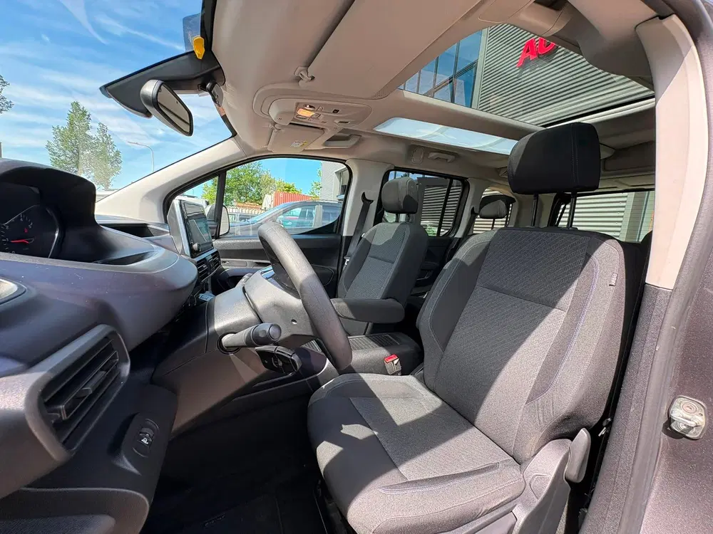 Peugeot Rifter 1.2 Puretech Allure PANO uit 2019, foto 12