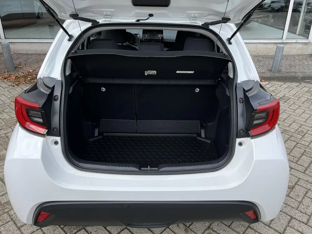 Toyota Yaris 1.5 Hybrid Dynamic edition LED uit 2023, foto 10