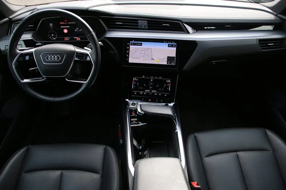 Audi Q8 e-tron 50 quattro Edition 95 kWh BTW-AUTO NL-AUTO uit 2023, foto 10