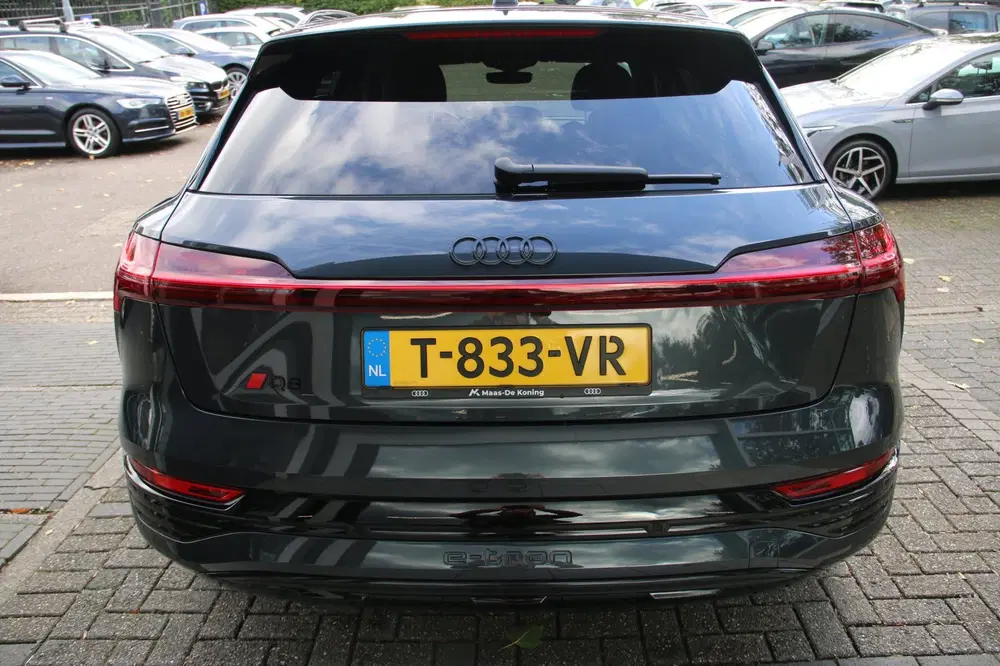 Audi Q8 e-tron 50 quattro Edition 95 kWh BTW-AUTO NL-AUTO uit 2023, foto 6