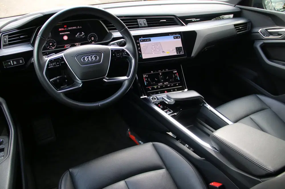 Audi Q8 e-tron 50 quattro Edition 95 kWh BTW-AUTO NL-AUTO uit 2023, foto 9