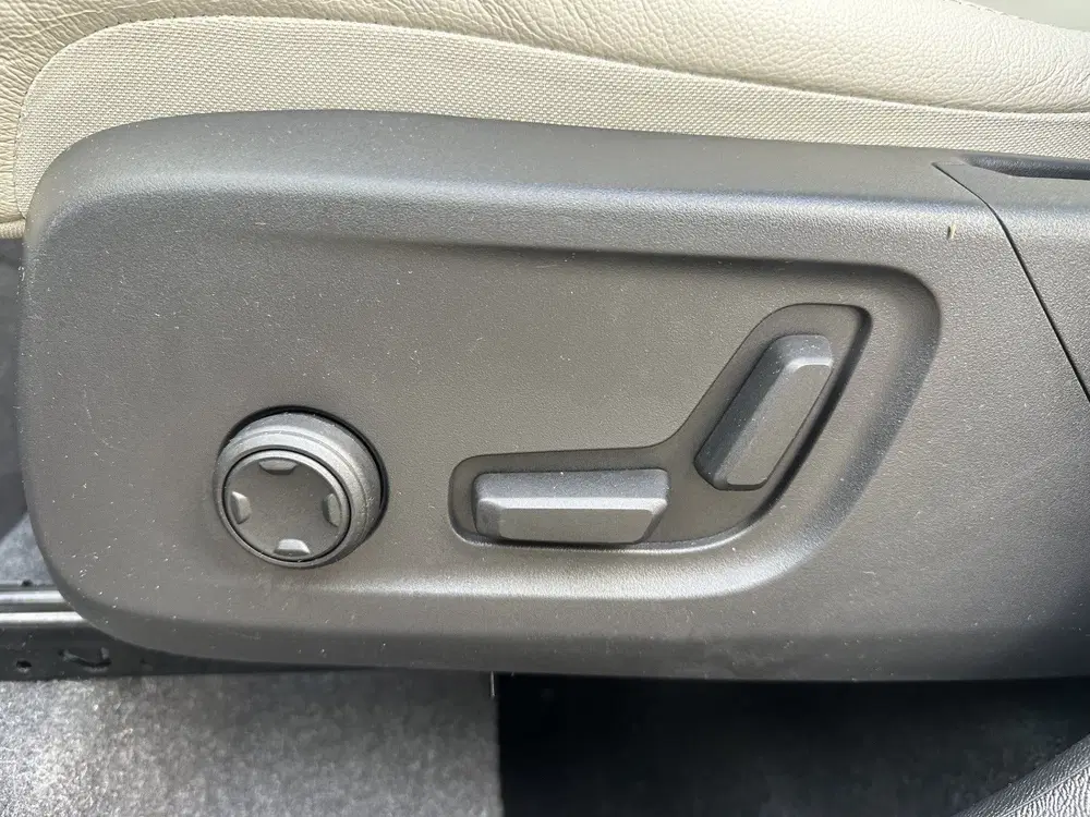 Volvo XC40 1.5 T5 Recharge Inscription *NAVI*LEDER*EL uit 2023, foto 10
