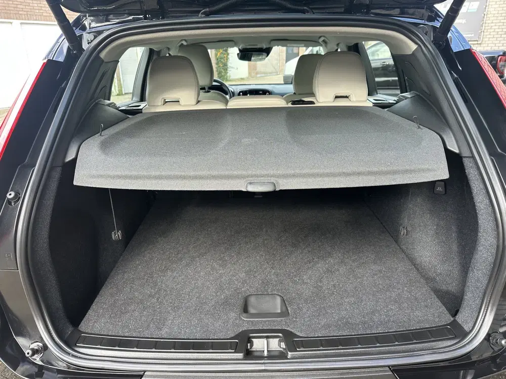 Volvo XC40 1.5 T5 Recharge Inscription *NAVI*LEDER*EL uit 2023, foto 12