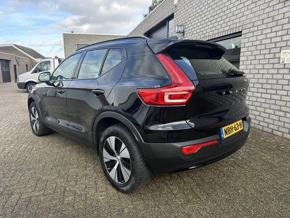 Volvo XC40 1.5 T5 Recharge Inscription *NAVI*LEDER*EL uit 2023, foto 4