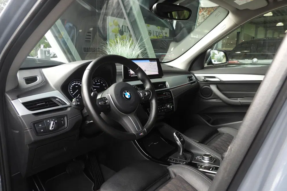 BMW X1 xDrive20i xLine Automaat uit 2020, foto 10