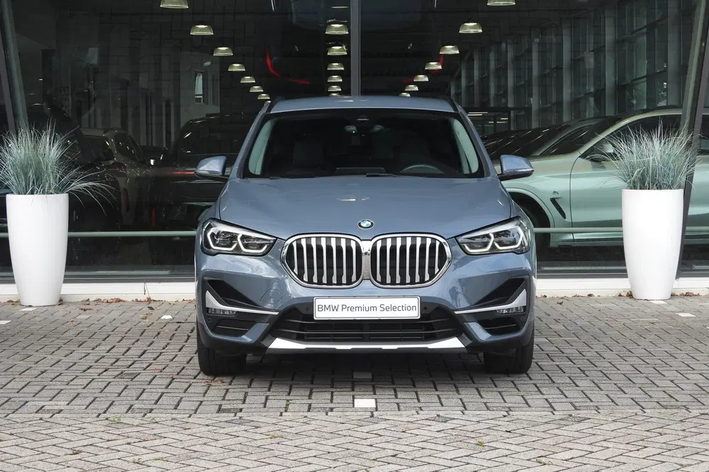 BMW X1 xDrive20i xLine Automaat uit 2020, foto 8
