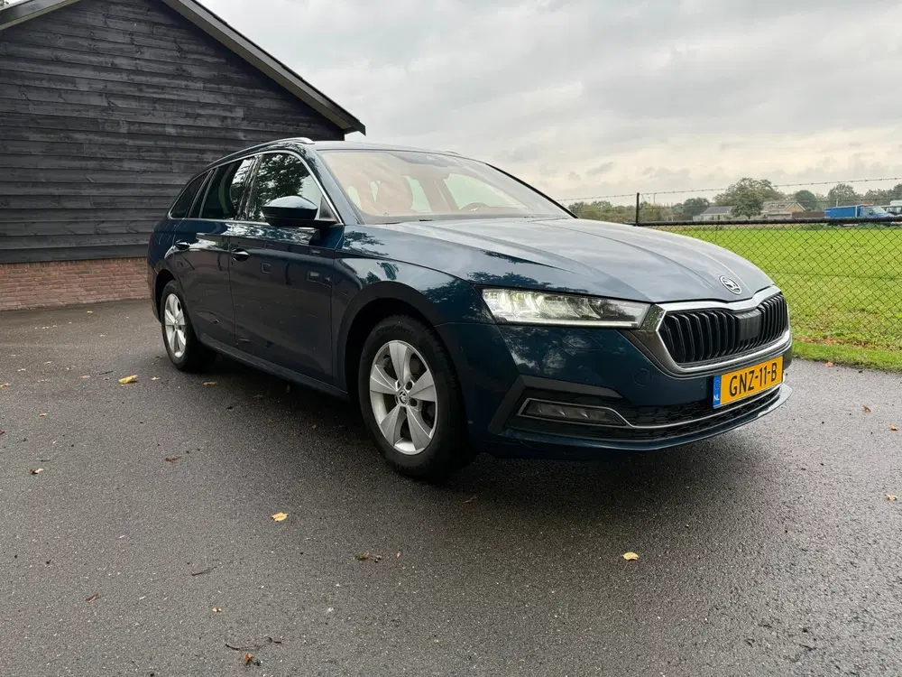 Skoda Octavia 2.0 TDI uit 2020, foto 2