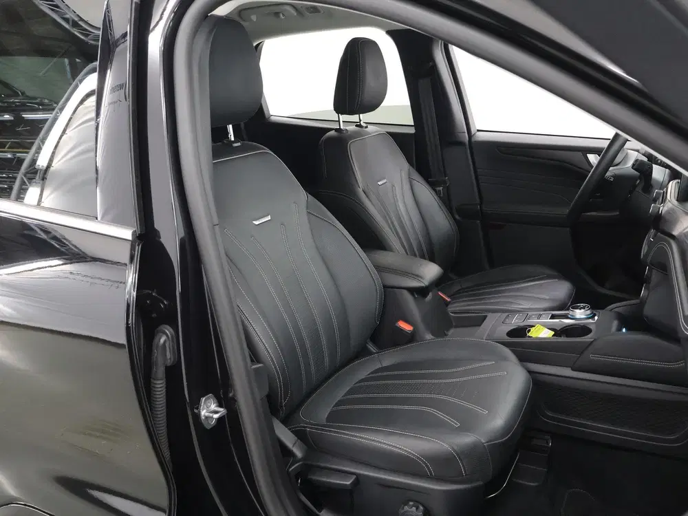 Ford Kuga 2.5 PHEV Vignale uit 2023, foto 11