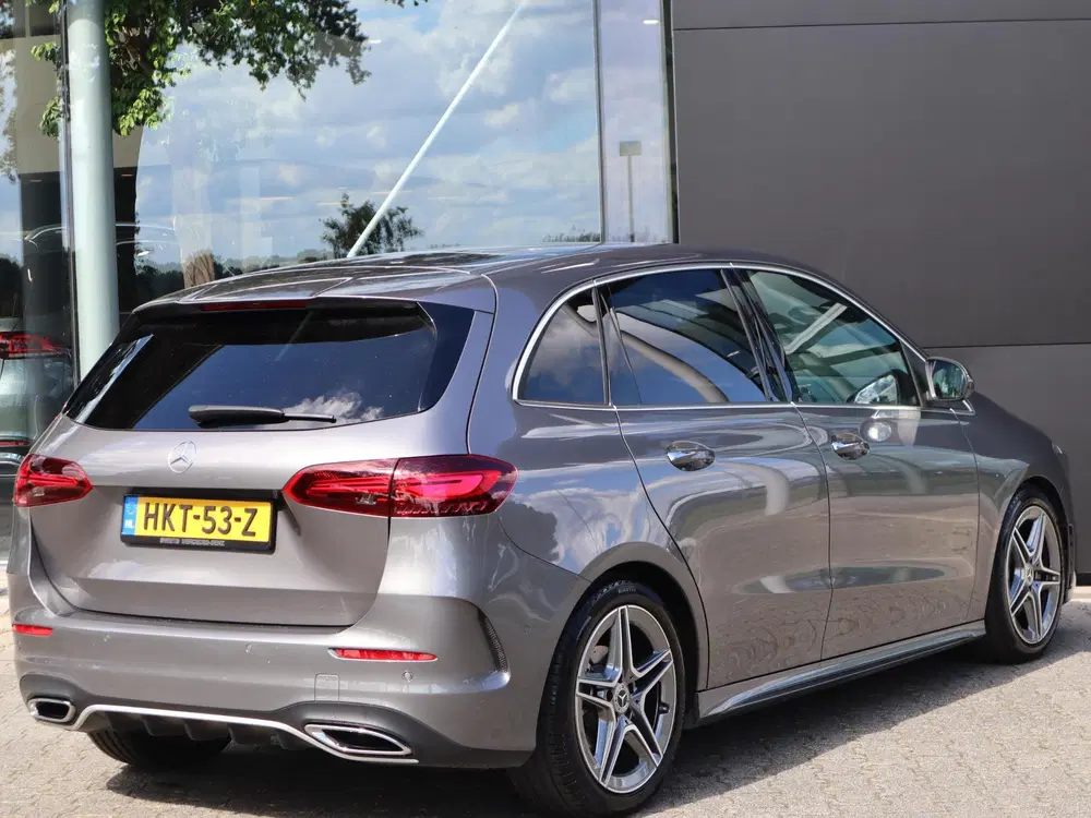 Mercedes-Benz B-Klasse 180 Business Solution AMG l Keyless l uit 2025, foto 2