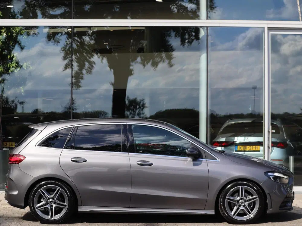 Mercedes-Benz B-Klasse 180 Business Solution AMG l Keyless l uit 2025, foto 5