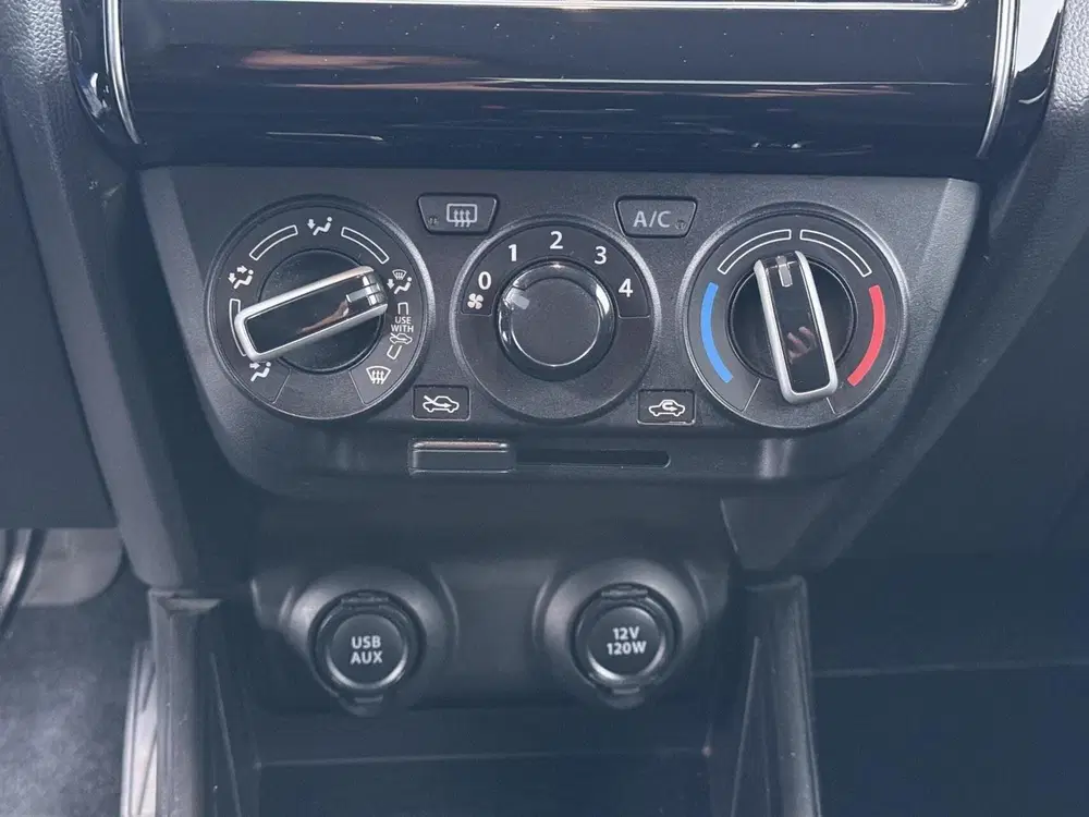 Suzuki Swift 1.2 Select uit 2019, foto 15