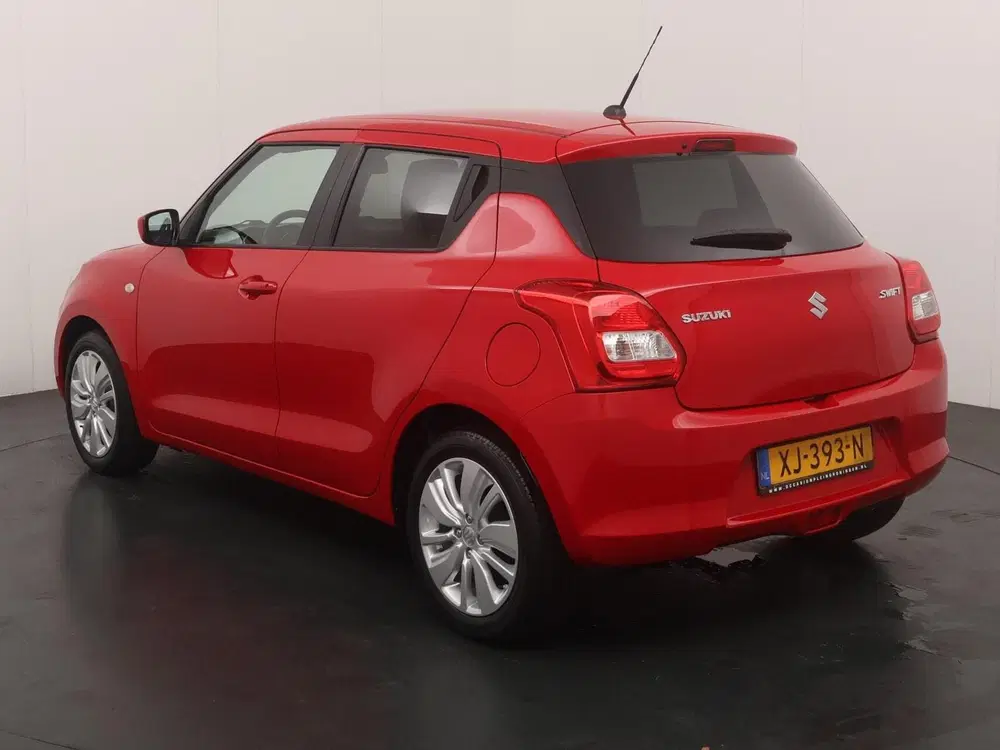 Suzuki Swift 1.2 Select uit 2019, foto 3