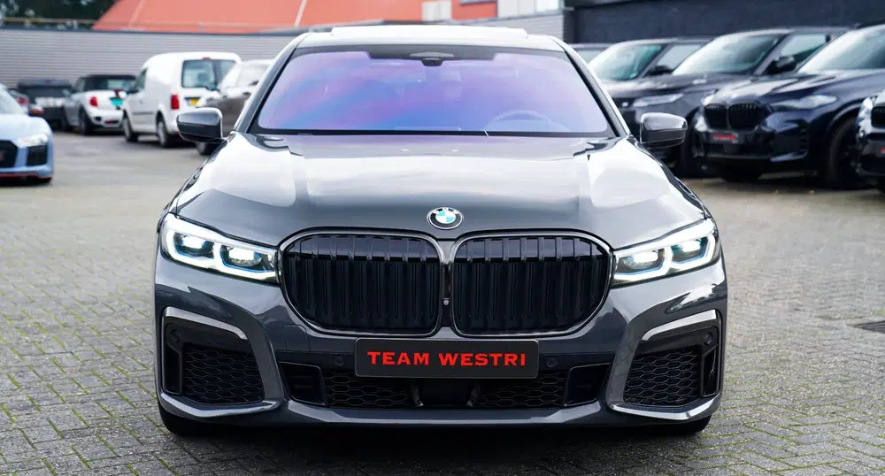 BMW 7-serie 745e High Executive uit 2019, foto 10