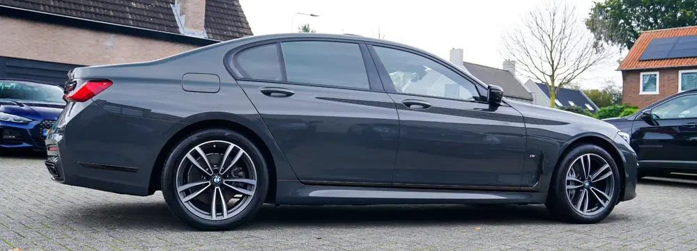BMW 7-serie 745e High Executive uit 2019, foto 13