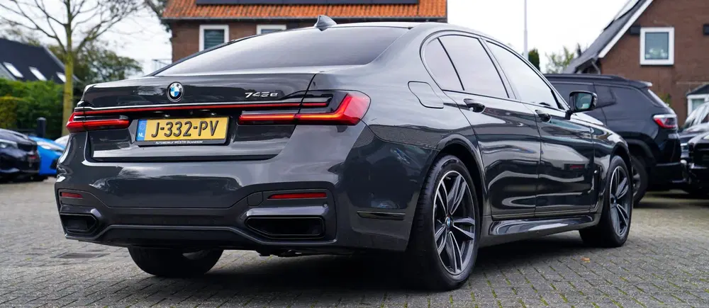 BMW 7-serie 745e High Executive uit 2019, foto 14