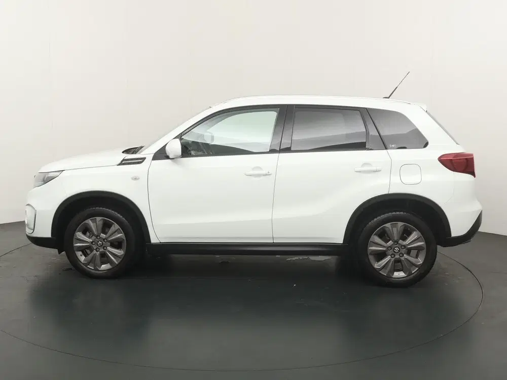 Suzuki Vitara 1.4 Boosterjet Select Smart Hybrid uit 2020, foto 2