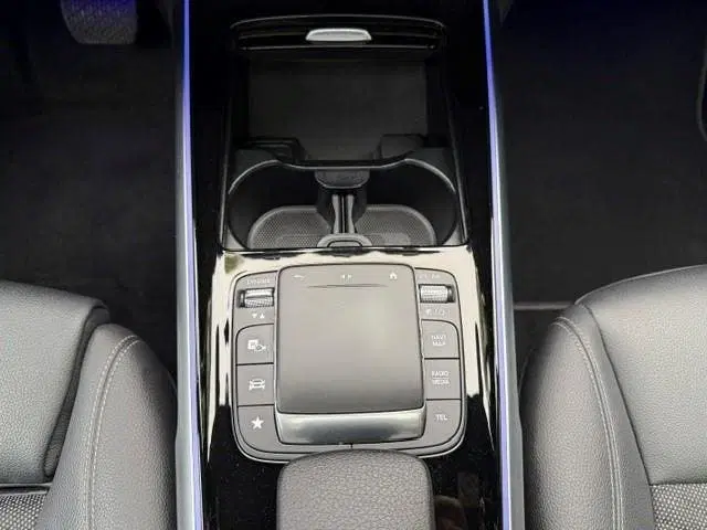 Mercedes-Benz EQB 250+ luxury Line 71kWh SOH 96% Panoramadak uit 2023, foto 15