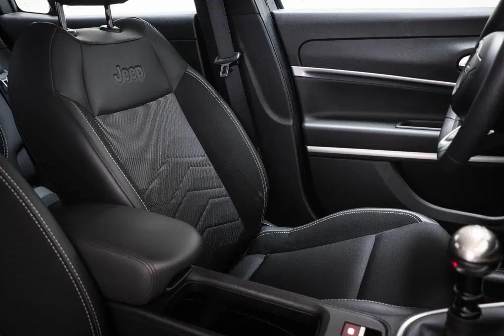 Jeep Avenger 1.2 Altitude uit 2023, foto 12