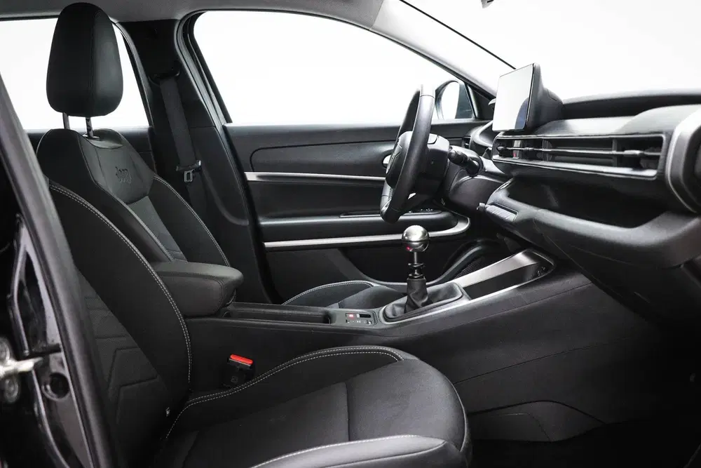 Jeep Avenger 1.2 Altitude uit 2023, foto 4