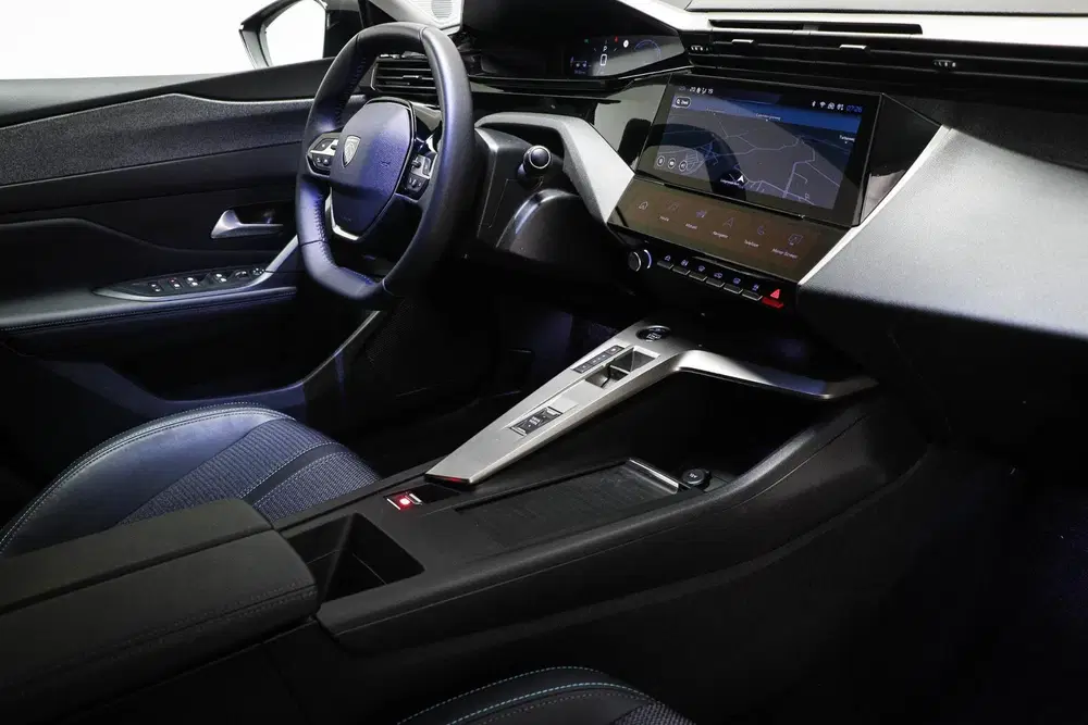 Peugeot 308 1.2 Hybrid 136 e-DCS6 GT uit 2025, foto 3