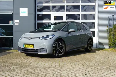 Volkswagen ID.3 First Plus 58 kWh uit 2020