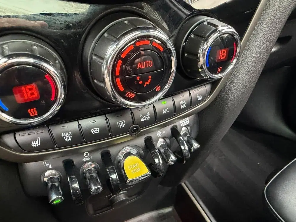 Mini Countryman 1.5 Cooper SE ALL4 Chili Black Full Option uit 2019, foto 12