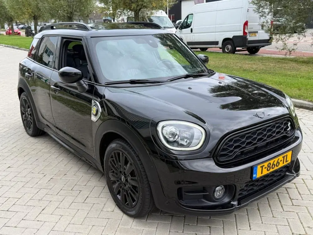 Mini Countryman 1.5 Cooper SE ALL4 Chili Black Full Option uit 2019, foto 2