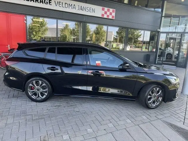 Ford Focus 1.0 ECOBOOST HYBRID ST LINE STYLE uit 2023, foto 3