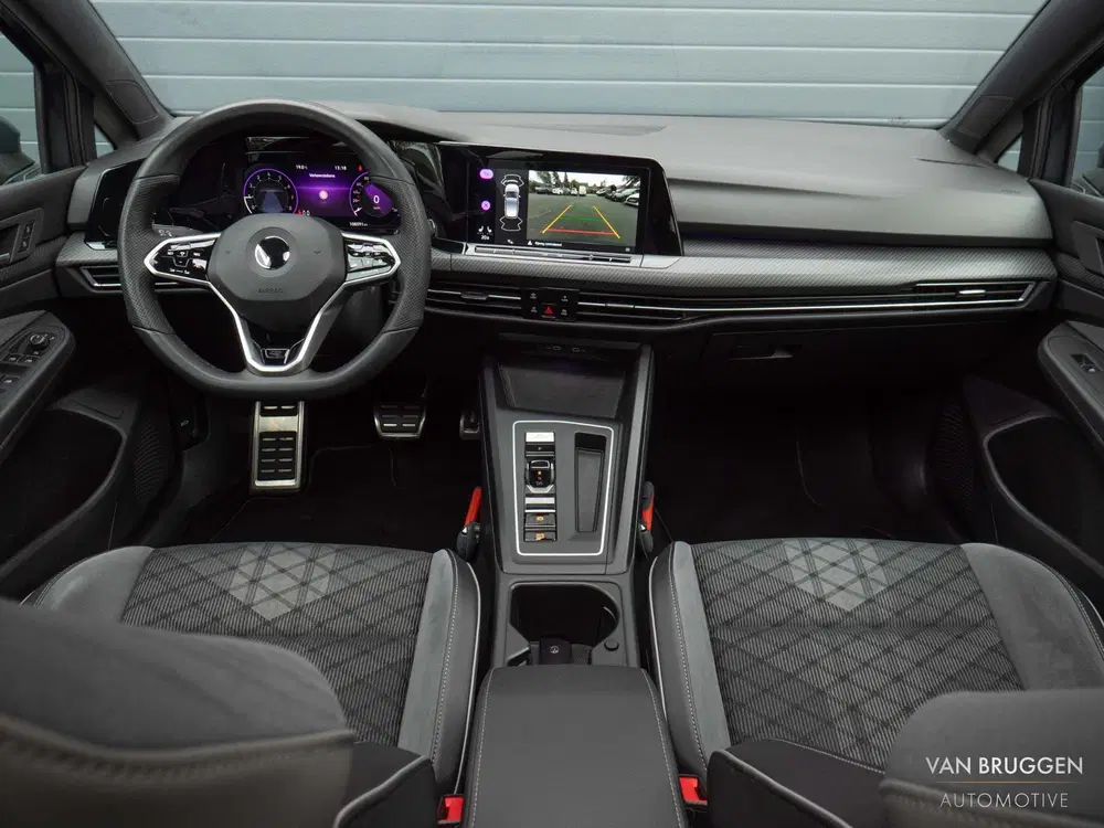 Volkswagen Golf 1.5 eTSI R-Line Pano Sfeer Camera BTW uit 2022, foto 7