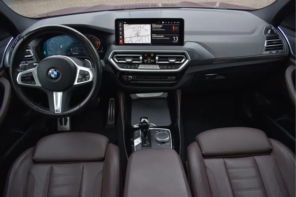 BMW X4 xDrive20i High Executive M-sport Maxton De uit 2022, foto 3