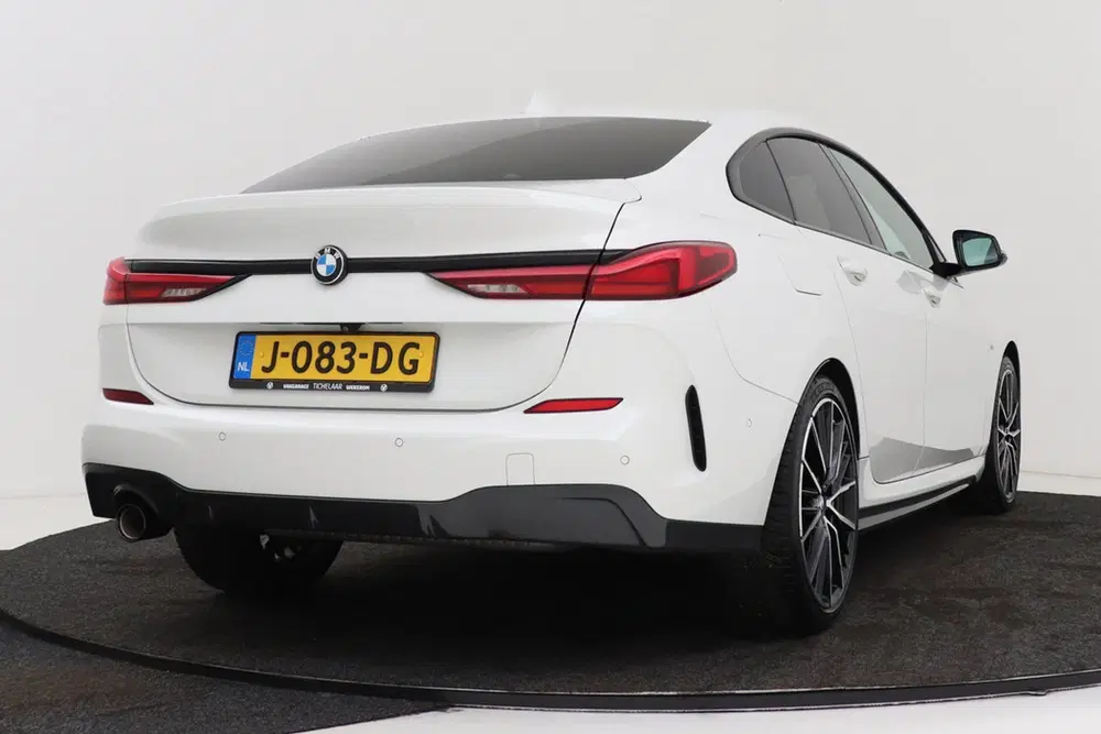 BMW 2-serie 2-serie Gran Coupé 218i Executive Edition uit 2020, foto 10
