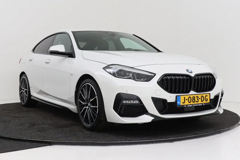 BMW 2-serie 2-serie Gran Coupé 218i Executive Edition uit 2020, foto 12