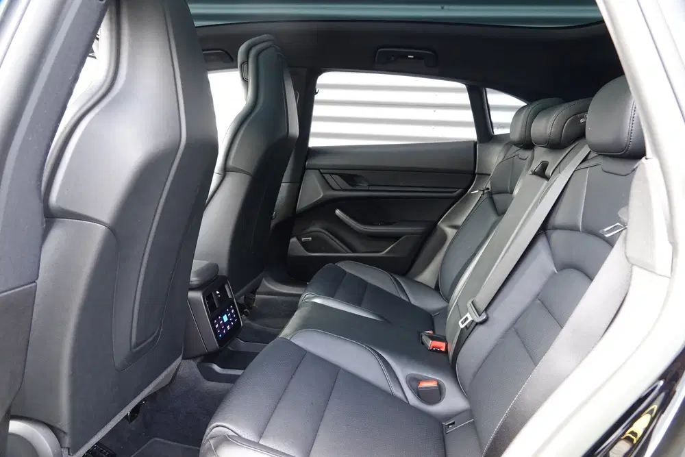 Porsche Taycan 4S 93 kWh Chrono uit 2022, foto 12