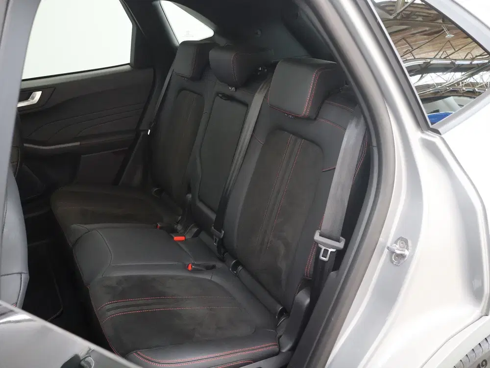 Ford Kuga 2.5 PHEV ST-Line X uit 2025, foto 11