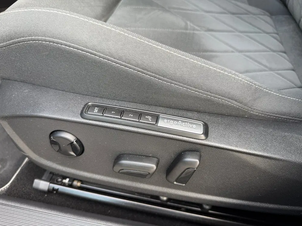 Volkswagen Golf 1.5 eTSI Style uit 2020, foto 15