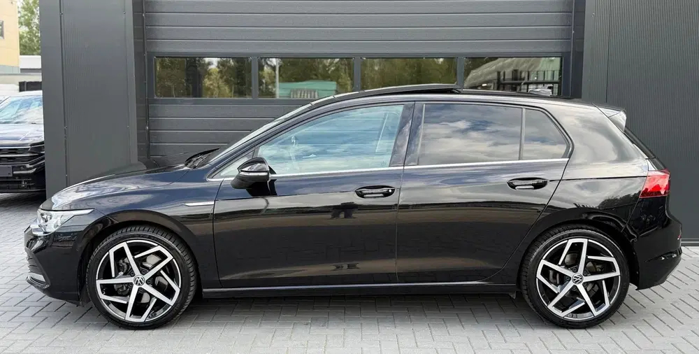 Volkswagen Golf 1.5 eTSI Style uit 2020, foto 2