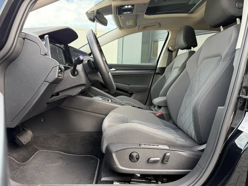 Volkswagen Golf 1.5 eTSI Style uit 2020, foto 7
