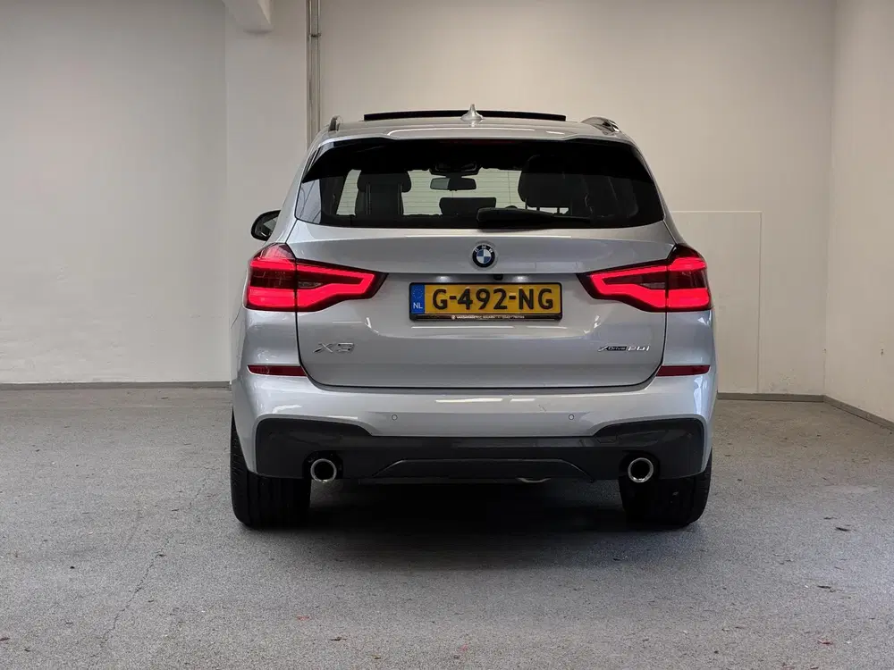 BMW X3 xDrive20i M-Sport uit 2019, foto 11