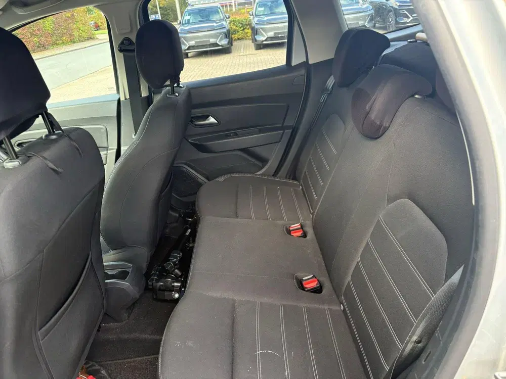 Dacia Duster 1.0 TCe Prestige uit 2020, foto 7