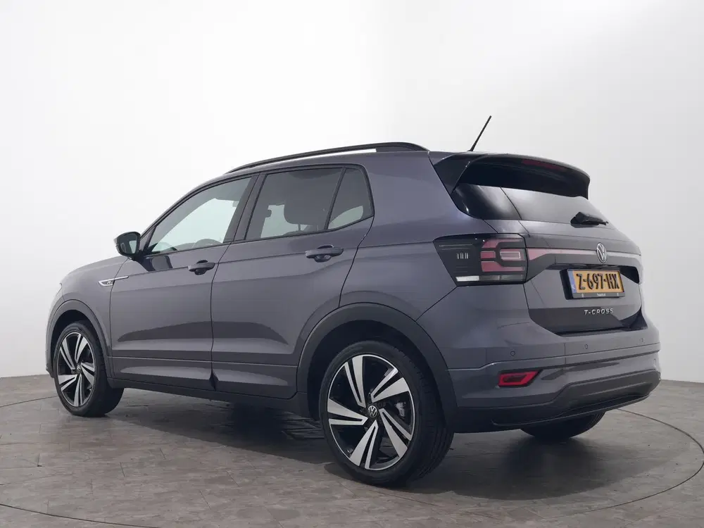 Volkswagen T-Cross 1.0 TSI R-LINE 110PK DSG uit 2023, foto 3