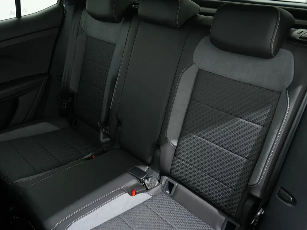 Volkswagen T-Cross 1.0 TSI R-LINE 110PK DSG uit 2023, foto 5