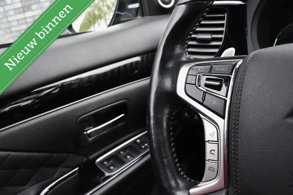 Mitsubishi Outlander 2.4 PHEV Diamand Edition LEDER uit 2019, foto 15