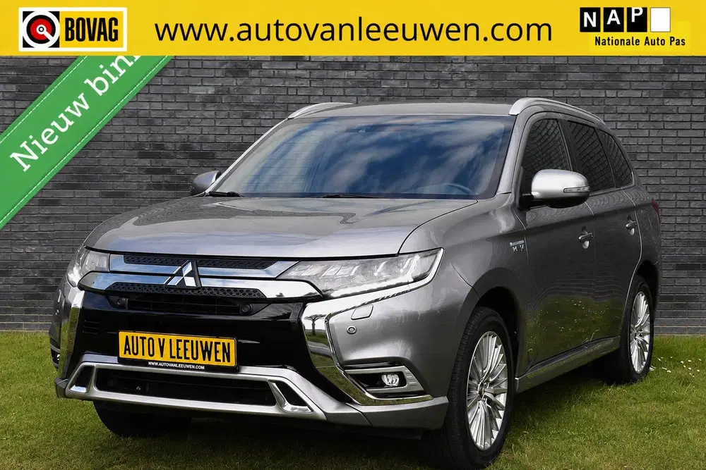 Mitsubishi Outlander 2.4 PHEV Diamand Edition LEDER uit 2019, foto 3