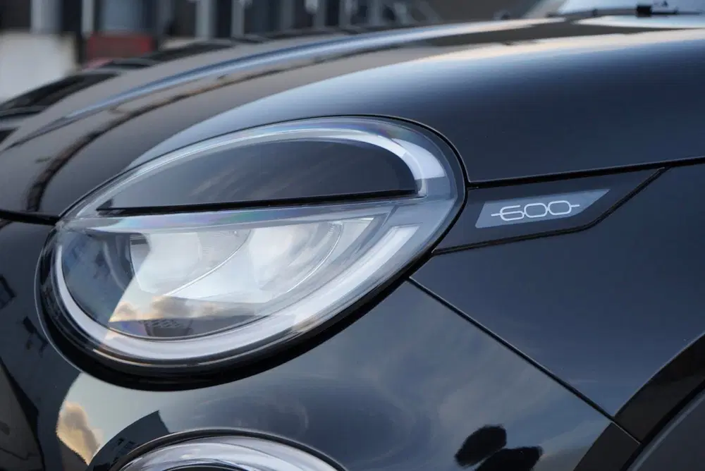 Fiat 600 1.2 Hybrid Urban Apple CarPlay Surround Vi uit 2024, foto 14