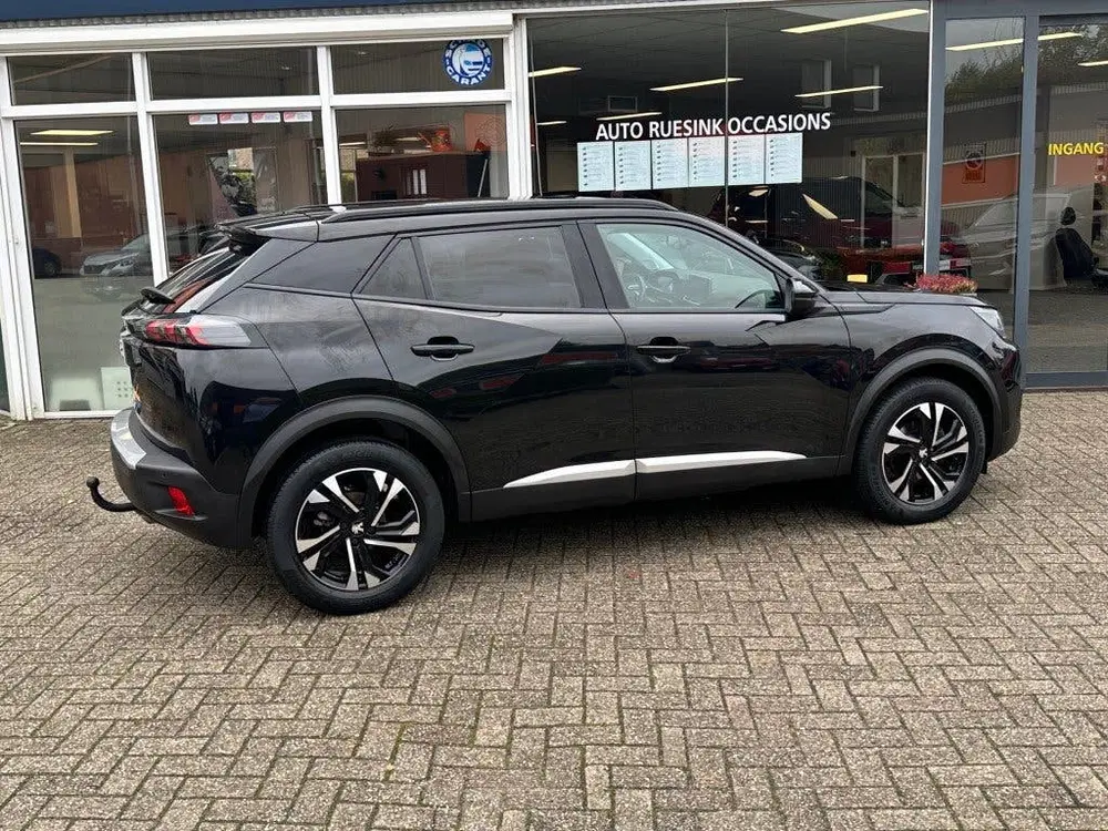 Peugeot 2008 1.2 PT ALLURE PACK uit 2021, foto 6