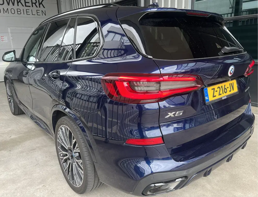 BMW X5 xDrive45e High Executive M-Sport uit 2023, foto 13