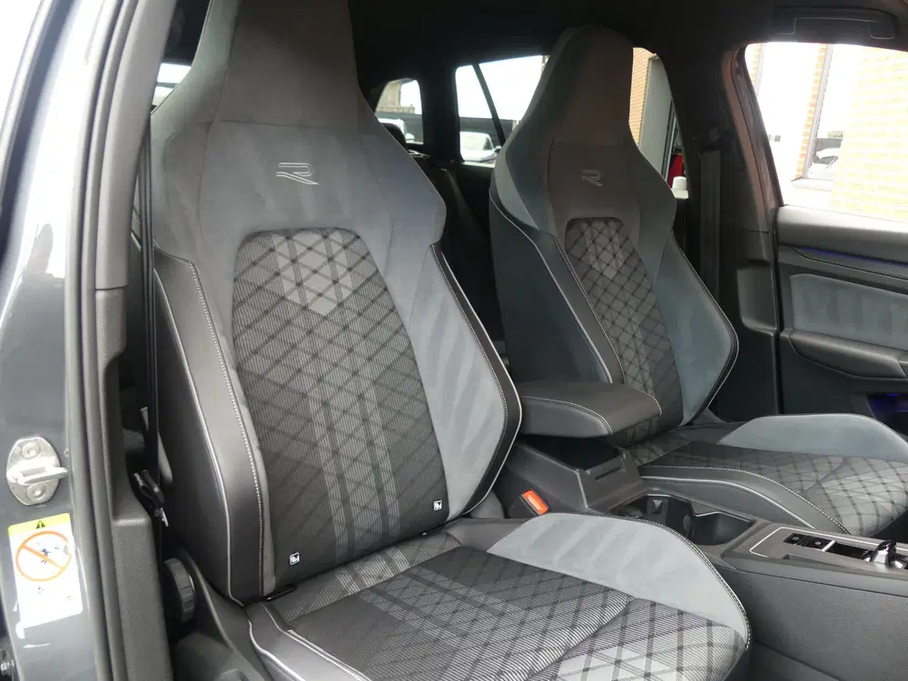 Volkswagen Golf 2.0 TSI R-Line uit 2022, foto 7